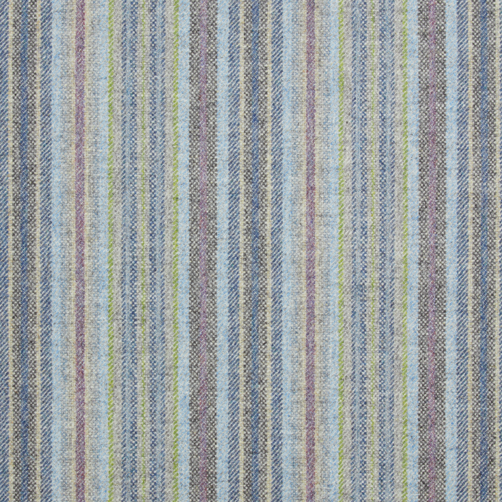 Santa Cruz design in Silver/Denim by Moon.